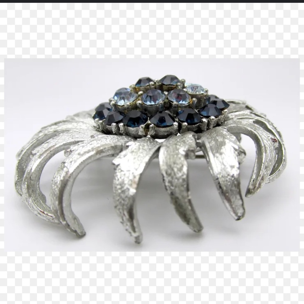 Coro Vintage Signed Brush Silver Tone Blue Hue Rhinestones Flower Brooch. Ma — image 3 of 5